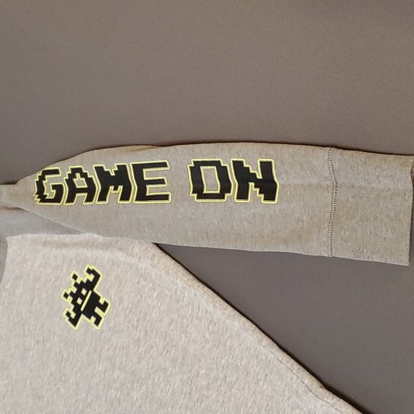 OshKosh B'gosh Gray Long Sleeve Tee with Game On Design - Picture 5 of 10